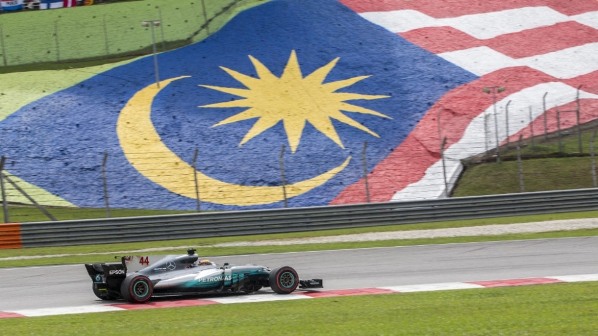 Anwar to Announce Decision on Formula One's Potential Return to Malaysia