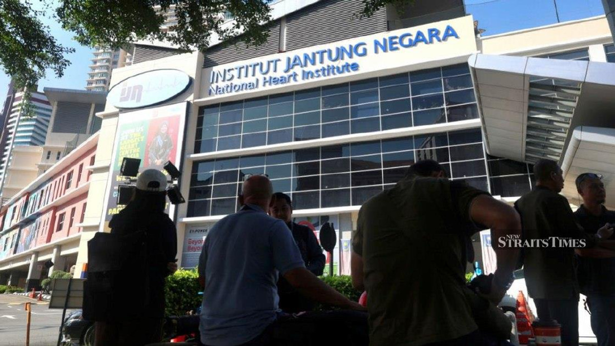 Former PM Ismail Sabri Undergoes Pacemaker Implant Following Heart Rhythm Condition