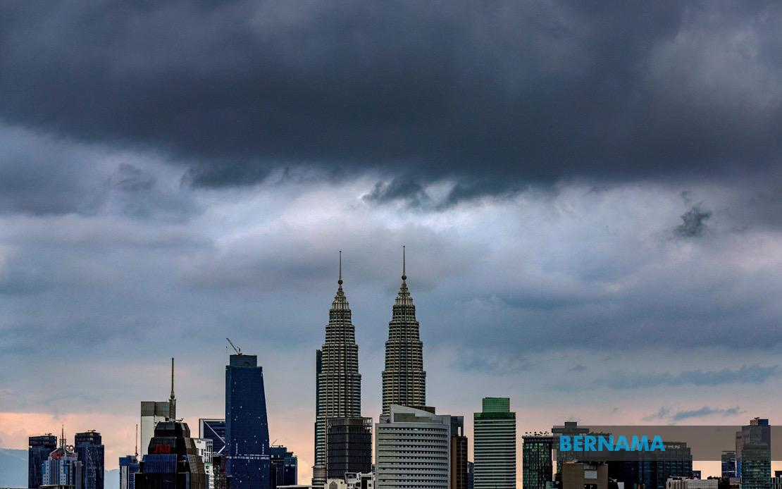 Severe Weather Alert Issued for KL, Putrajaya and Ten States Until Mid-Afternoon