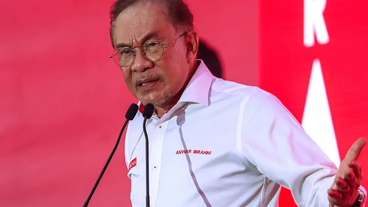 Government Must Preserve Strong Ties With Malay Rulers, Anwar Stresses