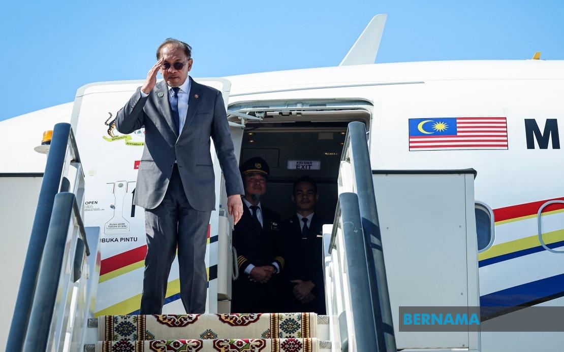 Anwar Returns to Penang After Turkmenistan Trip, Opens New Industrial Facilities