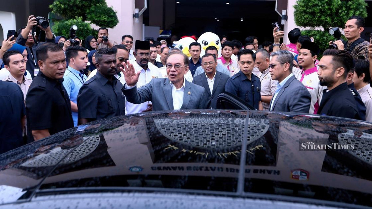 Malaysia Cannot Sustain Deeper Fuel Subsidies, Says Anwar as RM40bil Annual Bill Strains Budget