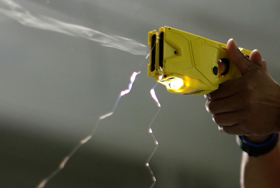 Singapore man tasered and arrested after refusing to drop saw near residential block