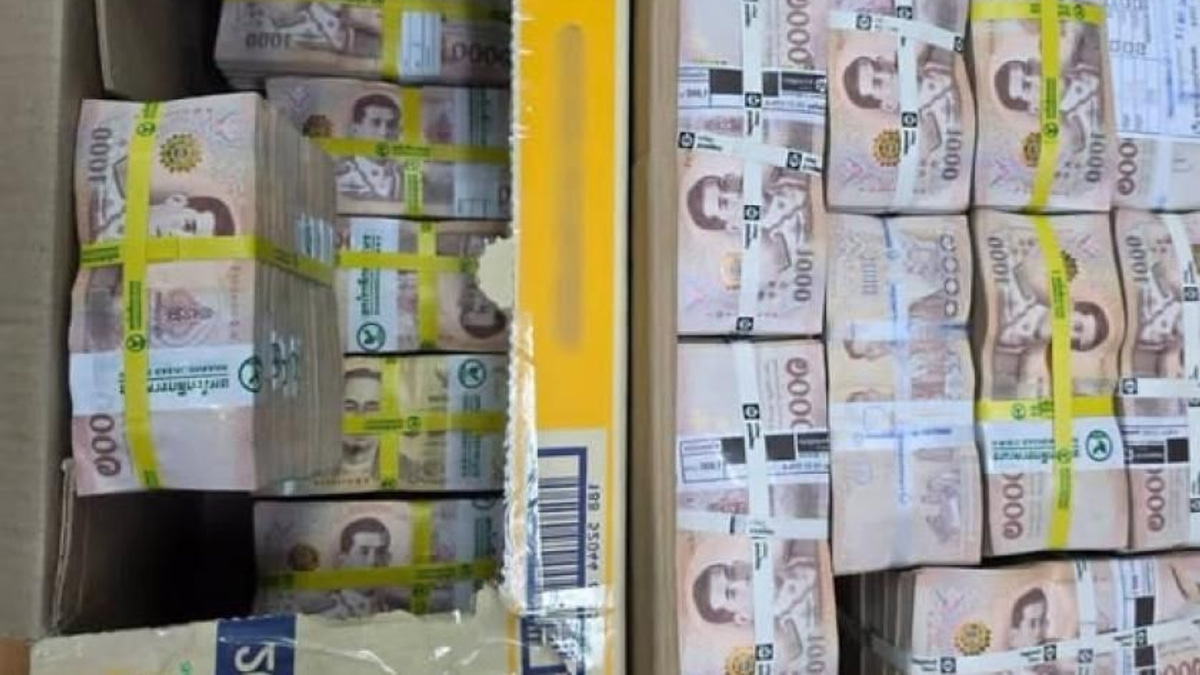 Myanmar Driver Caught Smuggling 23 Million Baht Through Thai Border Checkpoint