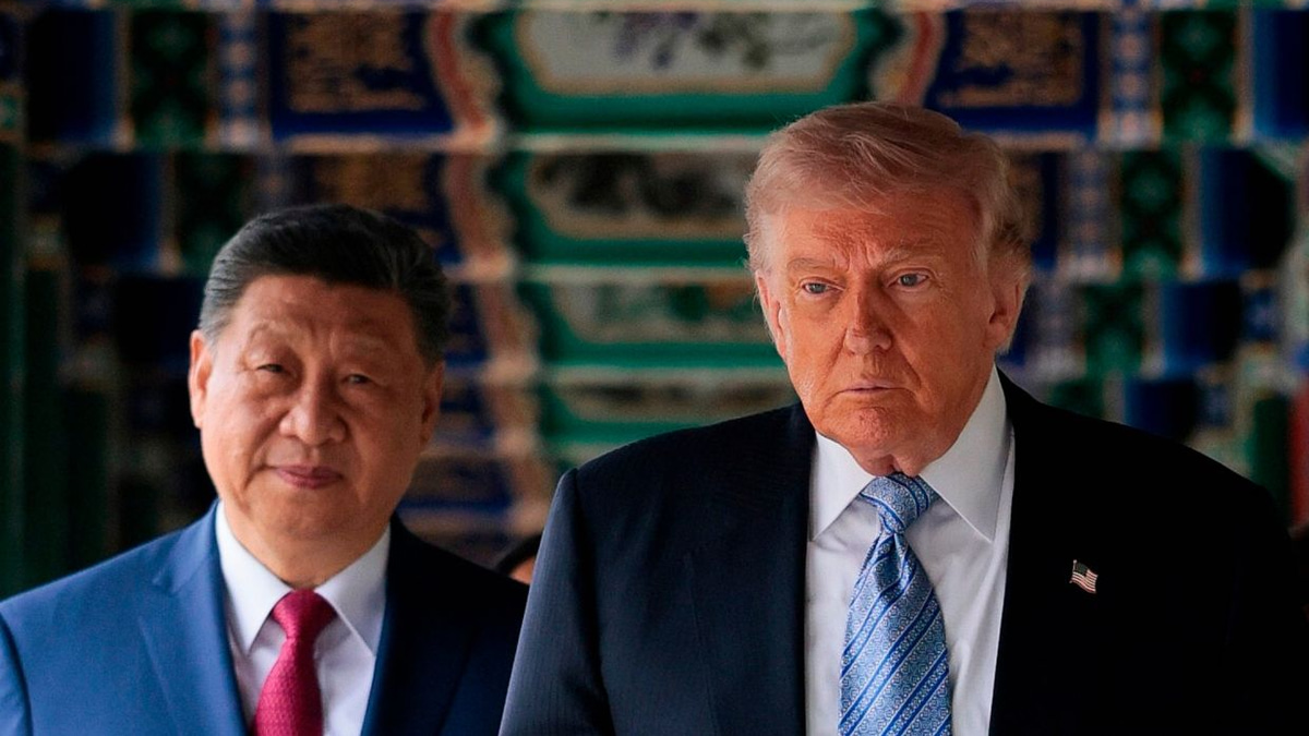 Trump's Contradictory Stance on China Deepens as Xi Visit Looms