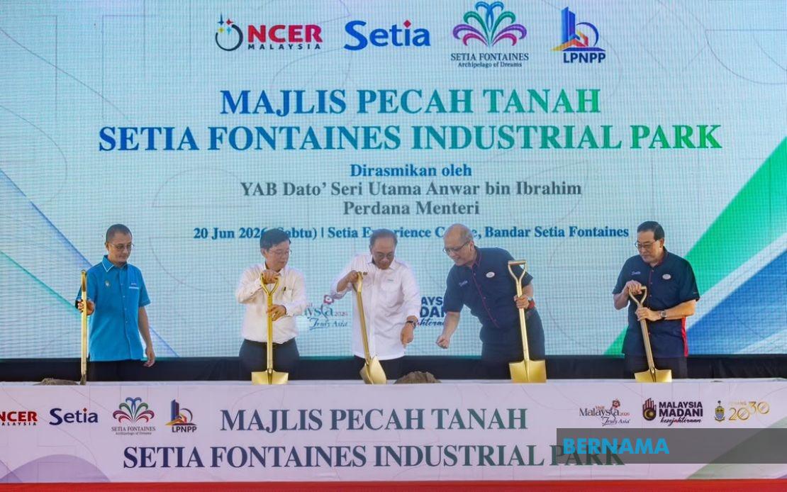 Development Projects Must Create Pathways for Middle and Lower-Income Groups, Anwar Says