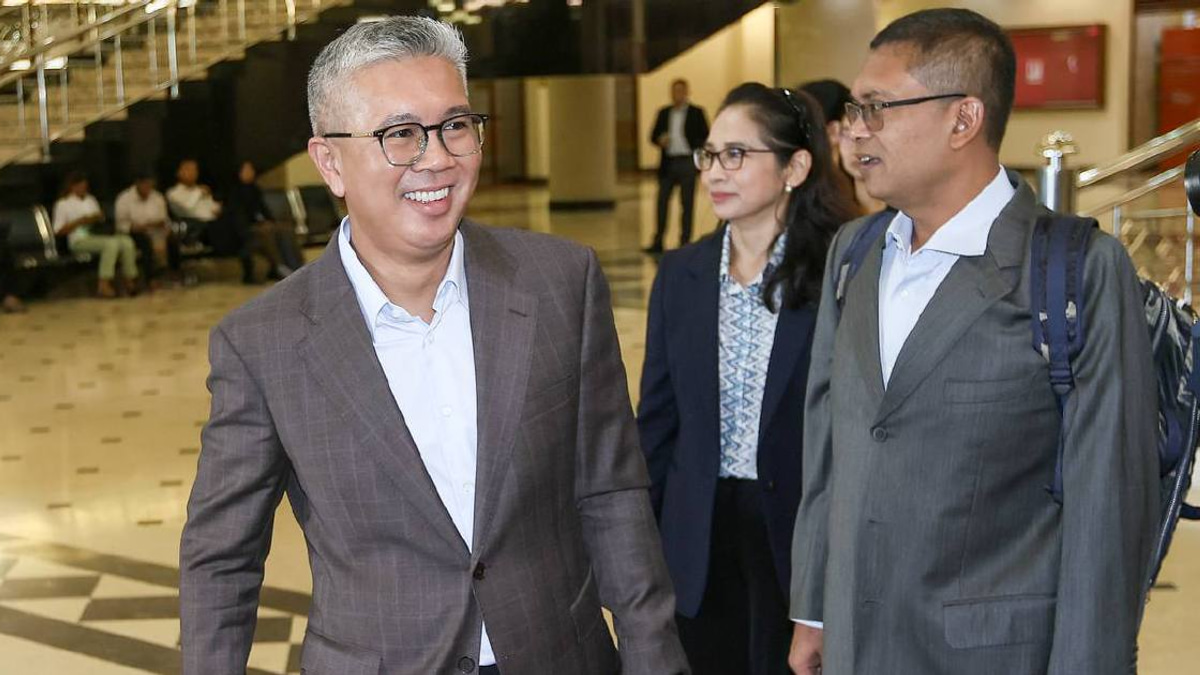 Muhyiddin Named 54 Contractors for Jana Wibawa Without Open Tender, Court Hears