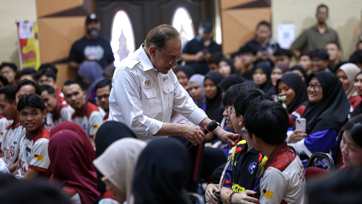 Anwar Defends Matriculation Policy as Balance Between Merit and Inclusion