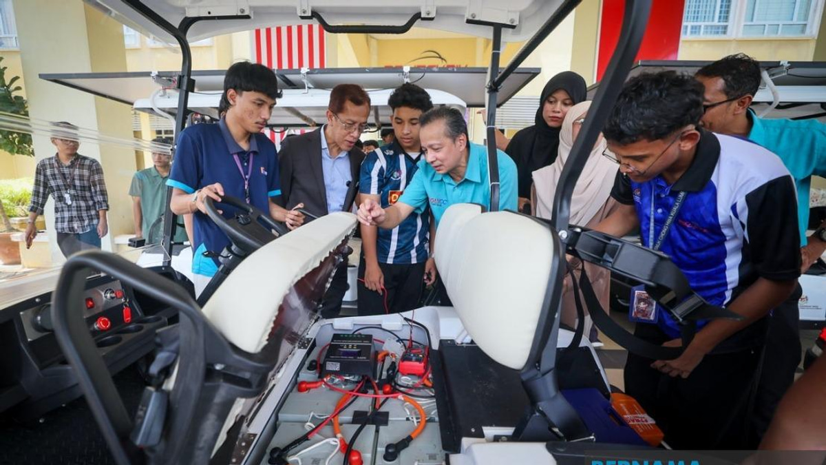Kelantan Polytechnic Unveils Region's First Solar-Powered Buggy Fleet