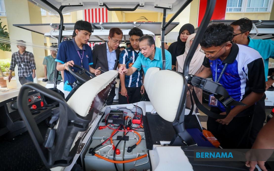 Kelantan Polytechnic Unveils Region's First Solar-Powered Buggy Fleet