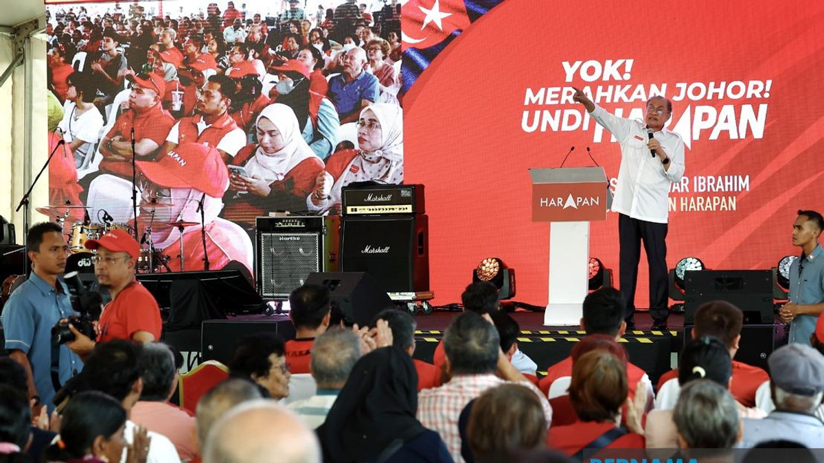 Anwar Urges Johor Election Rivals to Drop Najib Release Rhetoric