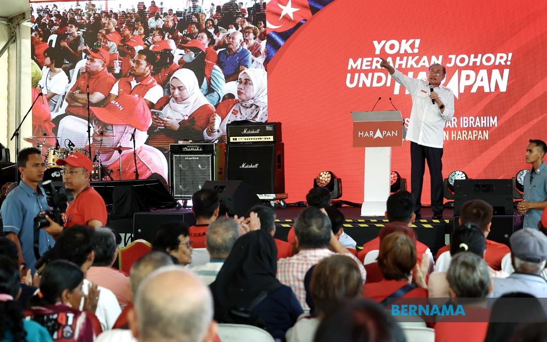 Anwar Urges Johor Election Rivals to Drop Najib Release Rhetoric