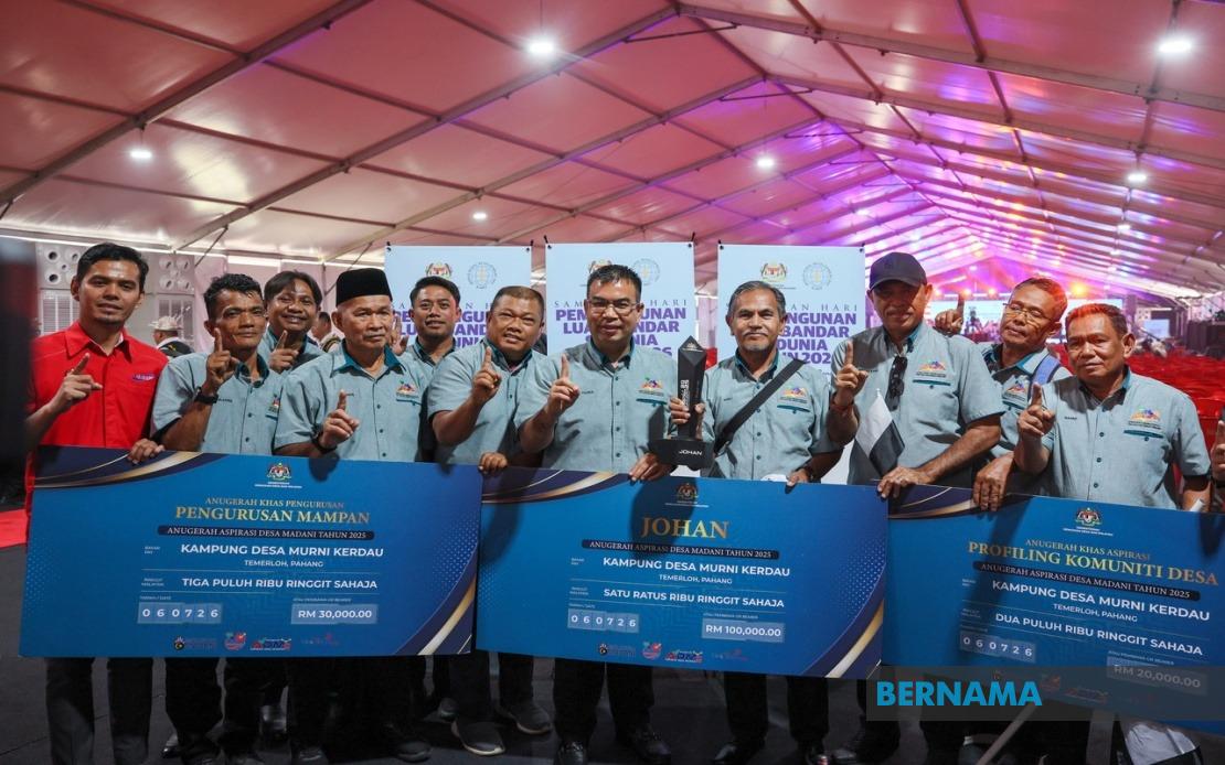 Desa Murni Kerdau Clinches Three Major Awards at World Rural Development Day Celebration
