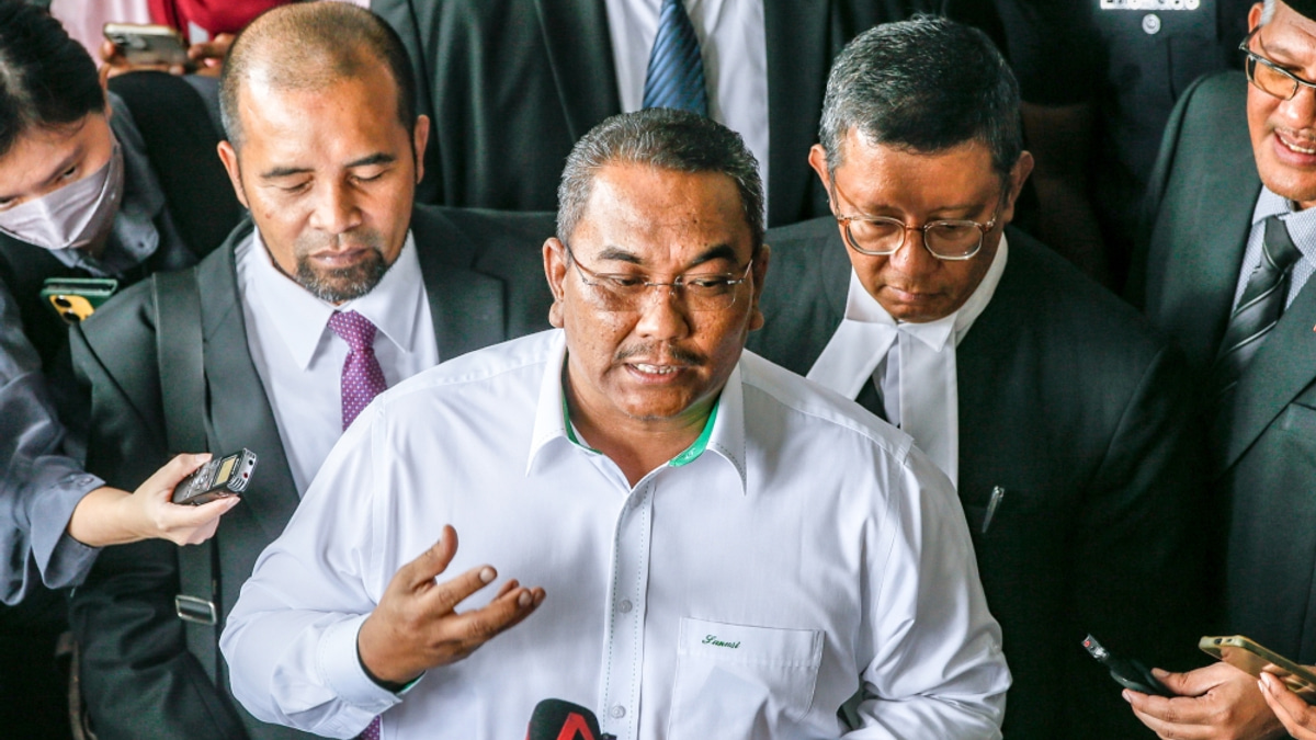 Kedah's Menteri Besar Sanusi Issues Legal Demands Against DAP Leaders Over Alleged Misrepresentation