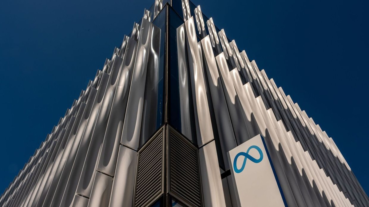 Meta faces potential trillion-dollar reckoning as landmark US trial opens