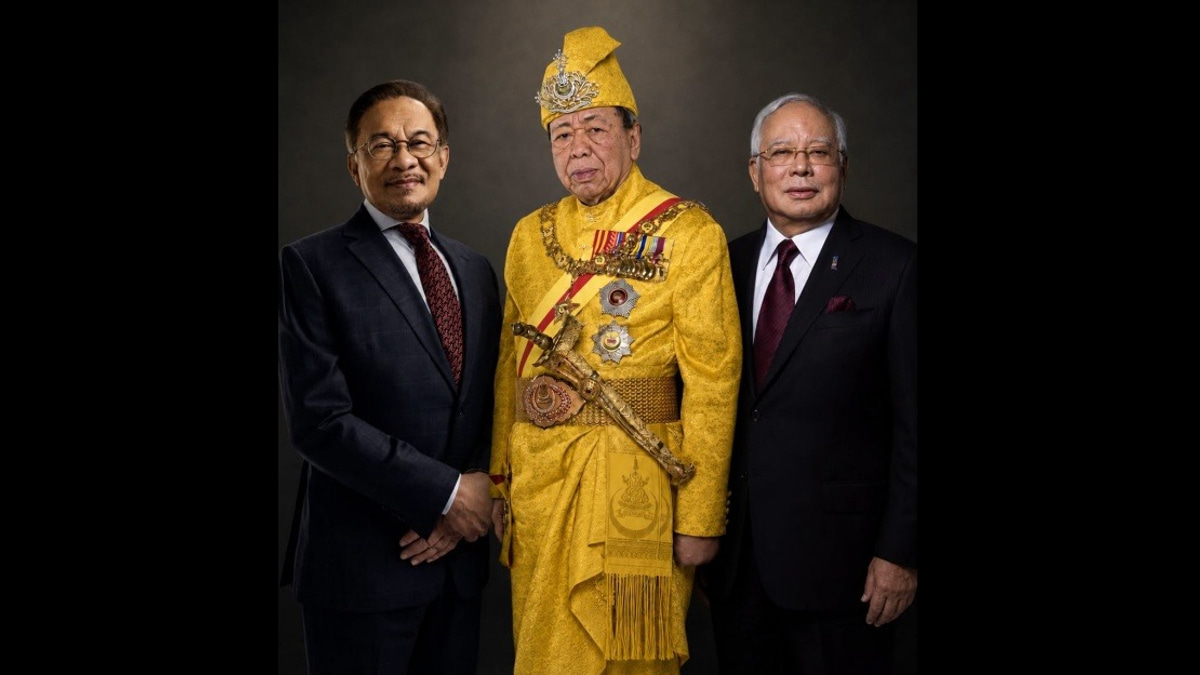 Sultan Sharafuddin Credits PM Anwar for Completing LRT3 Shah Alam Line