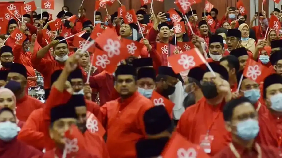 Bersatu's Coalition Standing Increasingly Untenable, Claims PAS Official