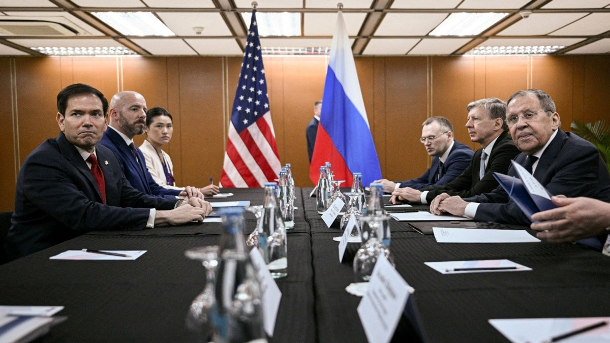 Russia and US Agree to Maintain Diplomatic Dialogue Through International Channels