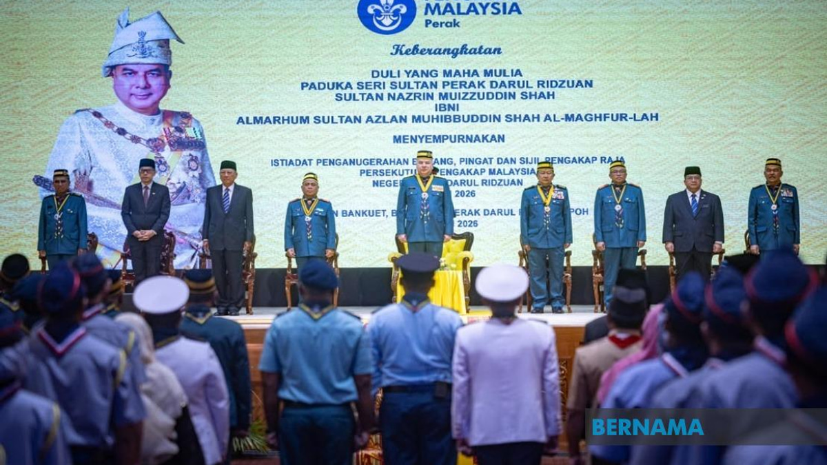 Sultan Nazrin Presides Over Perak Scout Awards Ceremony