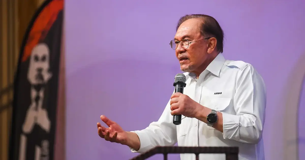 Anwar Ibrahim Warns of Affordable Housing Crisis in Johor as Property Prices Surge